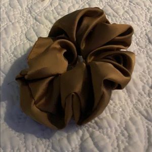 Light brown scrunchie